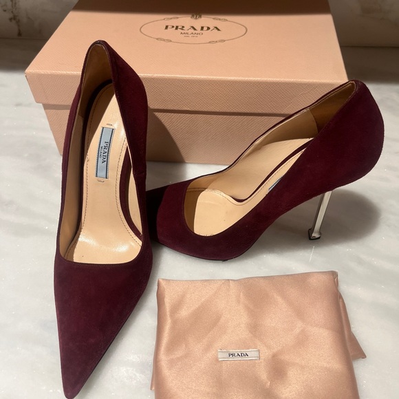 Authentic PRADA Burgundy Suede Heels EU38 (7.5 US) Preloved.Box/bag included - Picture 6 of 7